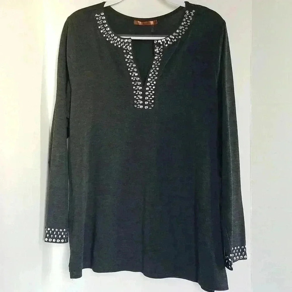 Belldini Tops - Belldini 1X long sleeve
